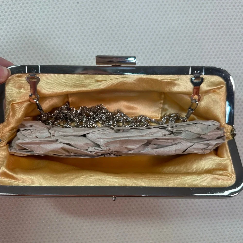 Vintage Gold Metal Mesh Clutch Women OS Gold Excellent Evening Formal Bag - Picture 3 of 6